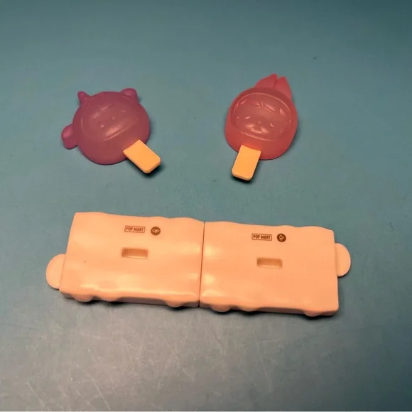 POP MART - Pop Bean Mini Ice Pops - Pucky Taro + Bunny Strawberry - Picture 3 of 4